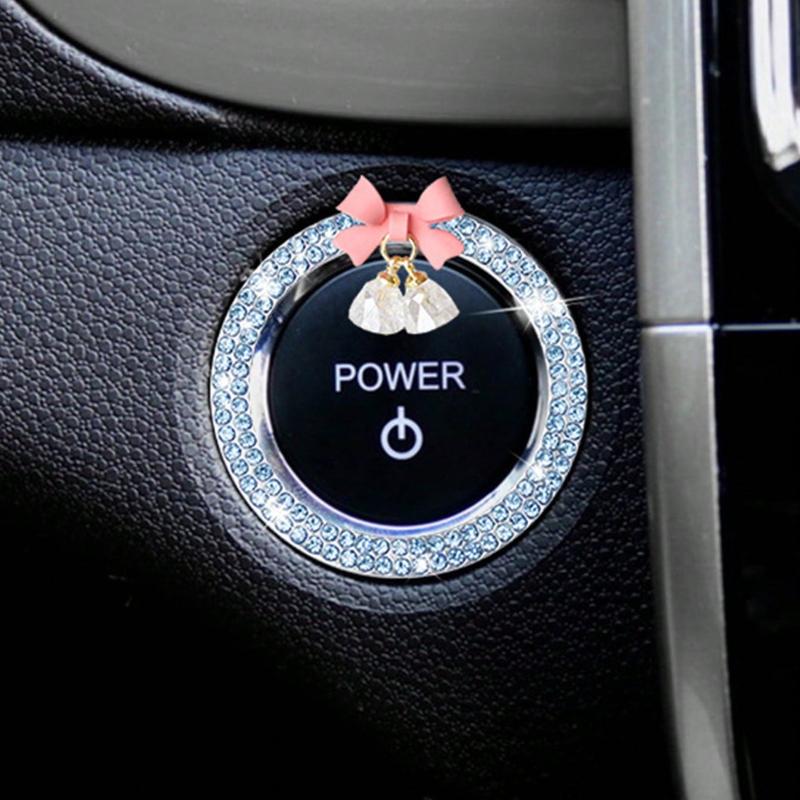 1 adet Araba Tek Tıkla Çalıştırma Dekorasyon Çıkartması İç Düğme Elmas Fiyonk Kristal Çan Kolye Ateşleme Halkası ile Kakmalı