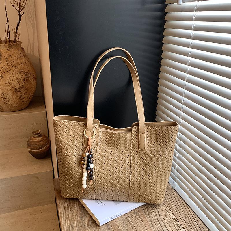 Large-capacity Retro Bag Women's Autumn and Winter New Casual Shoulder Underarm Bag Commuter Tote Bag