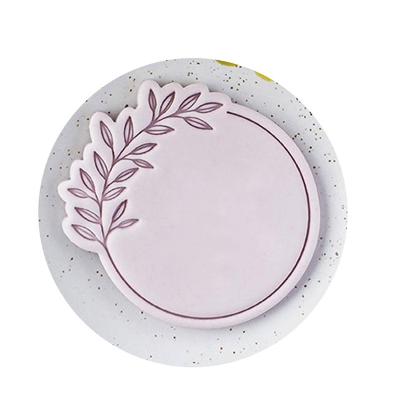 

Elegant Cookie and Cakes Molds Patterned Stamp Food Grade Silicone Baking Molds for Sophisticated Sweet Dessert