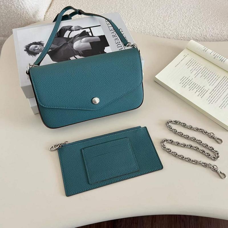 26 New leather women's bags, first layer cowhide lychee pattern envelope, mini small bag chain, single shoulder oblique span bag cross-border.