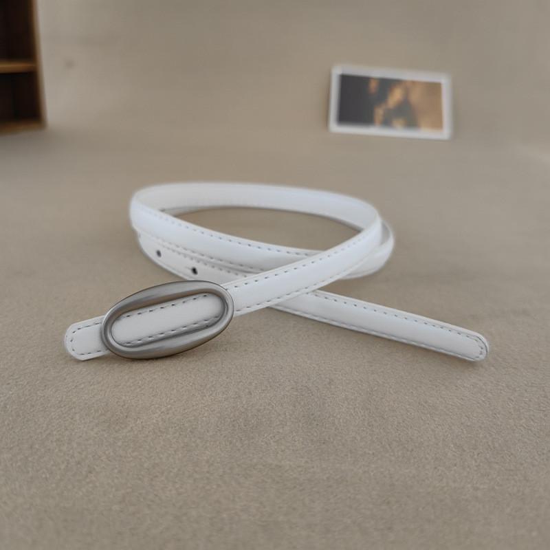 Fashionable Leather Waist Belt For Dresses And Skirts With Classic Buckle Closure