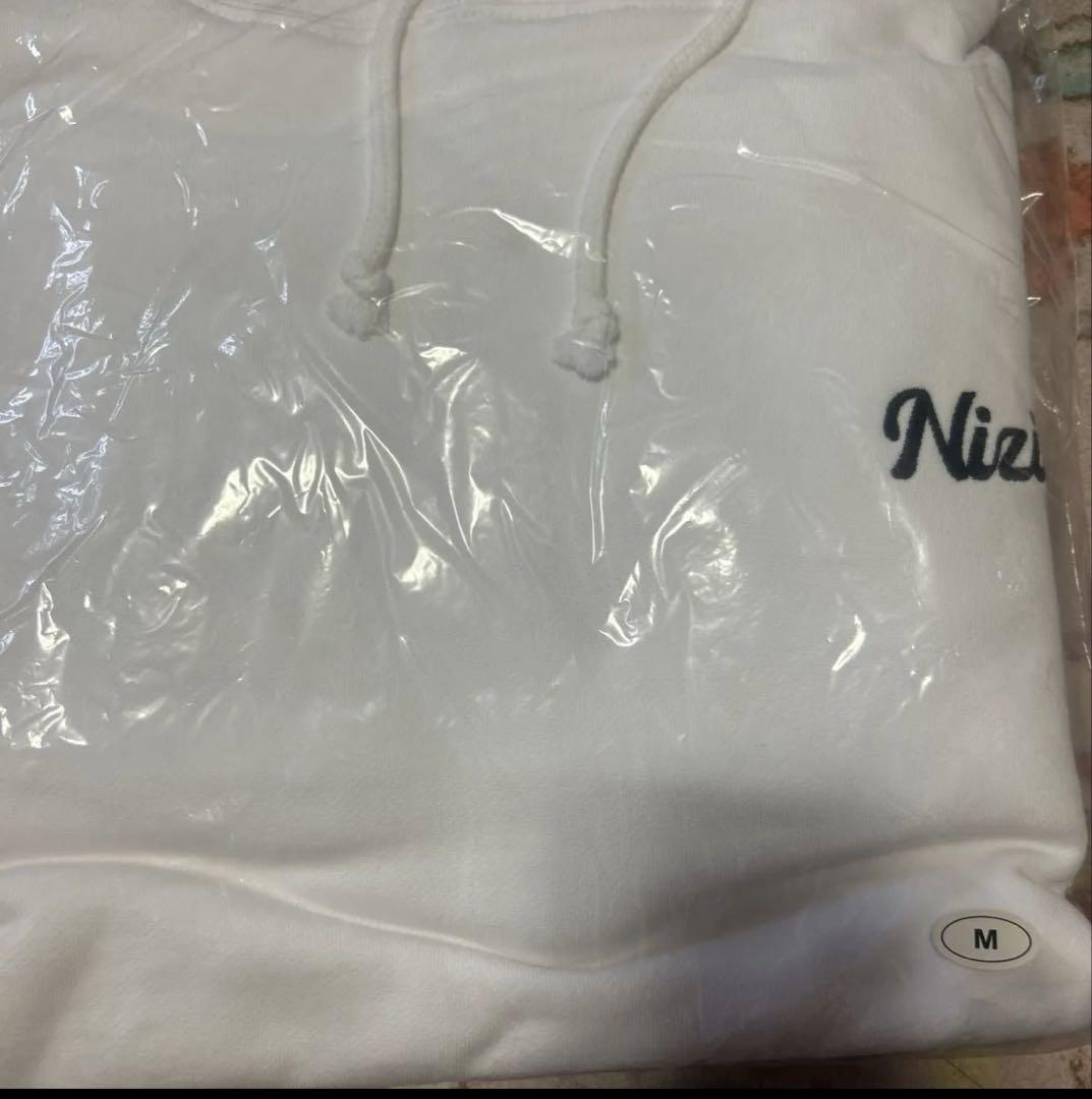 

[Б/У] Худи NiziU