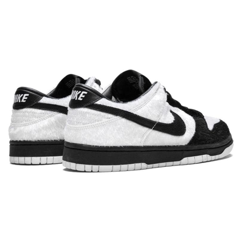 Nike Adidași Dunk Low Ueno Panda GS 747072-101