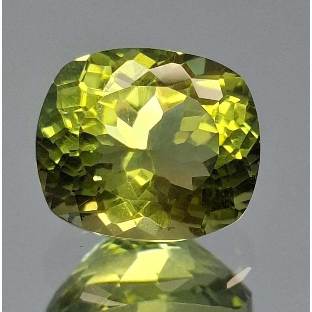 Excellent Green Sapphire Cushion Cut 10-12 Ct Certified Loose Gemstone