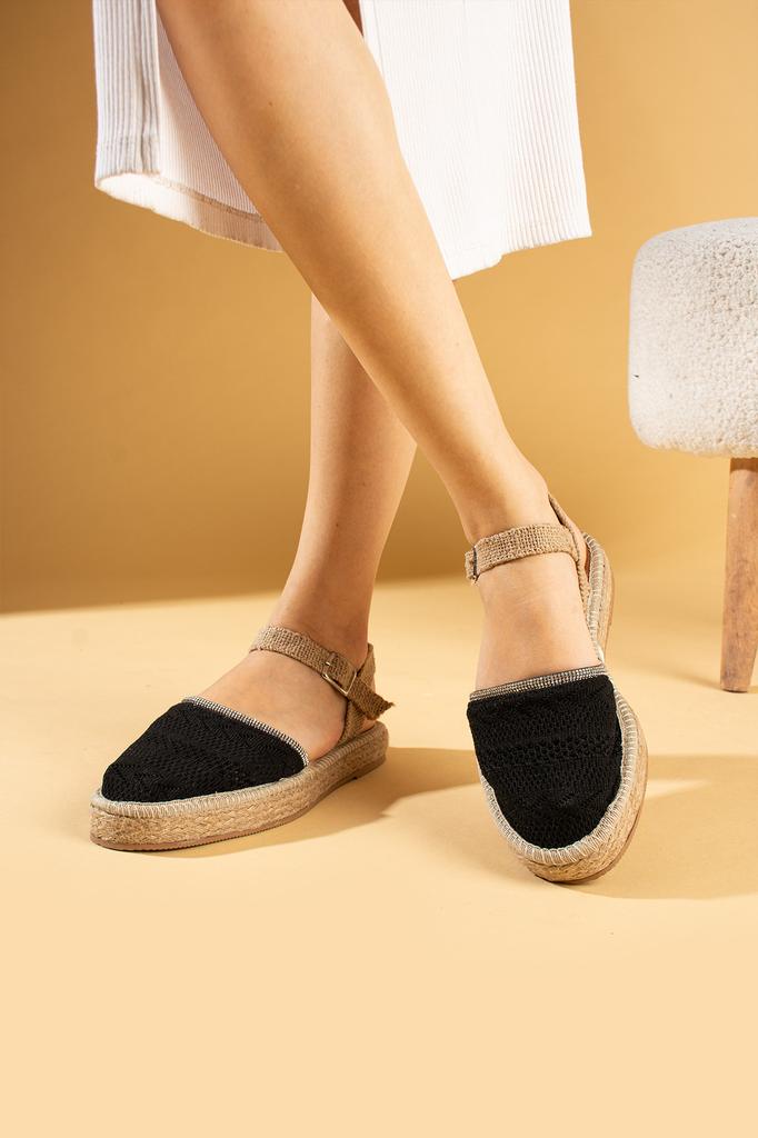 Schnallen-Strohmuster-Strickwaren-Damensandalen mit bequemer Sohle 67-102-24