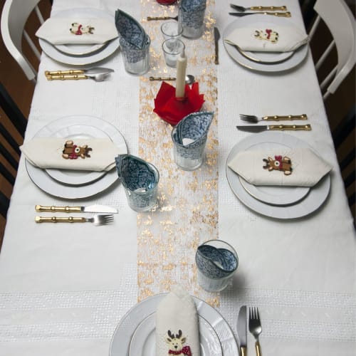 URROMA Disposable Gold Placemat Set, Dining Mat, Gold Foil Grid Table Runner, Sequin Glitter Foil, Metallic Gold Thin Mesh Table Decor, 11 Pieces