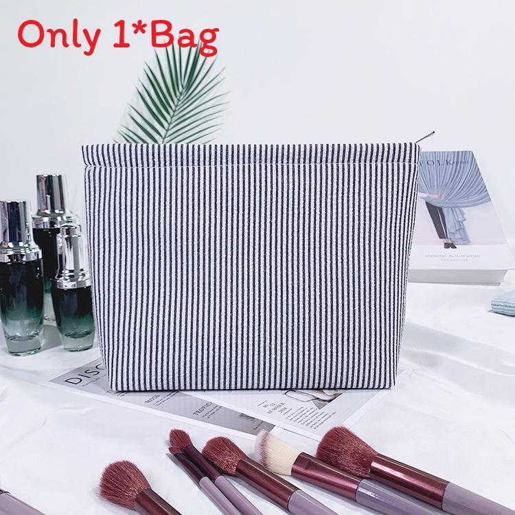 Boho Embroidered Travel Makeup Bag With Breathable Polyester For Daily Use