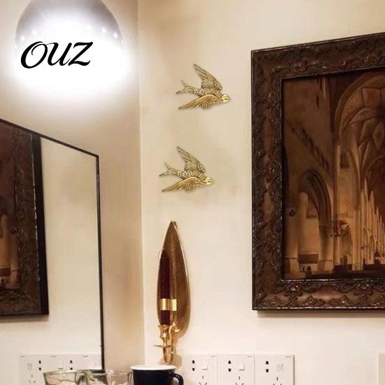 Living Room Wall Decoration Gold Swallow Decor, Resin Flying Bird Sculpture, Vintage Decor 3D Art for Bedroom Home Ornaments