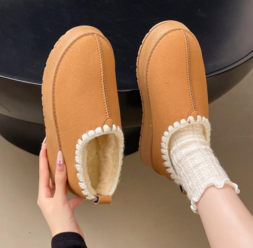 Luxury Short Plush Snow Boots Cotton Shoes 2026 Winter New Anti-suede Women Casual Flat Nonslip Cotton Boots Mini Fur Boots