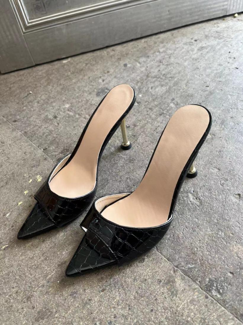 

2026 new European and American sexy snake skin pattern pointed high-heeled sandals simple solid color plus size banquet shoes 35 чёрный