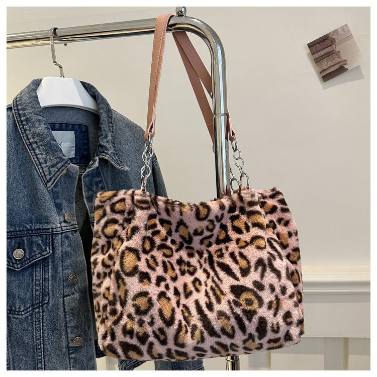 Women's Shoulder Bag Simple Large Capacity Bag Fashi Leopard Print Plush Tote Bags Atmosphere Plush Shoulder Bags Women's Bag