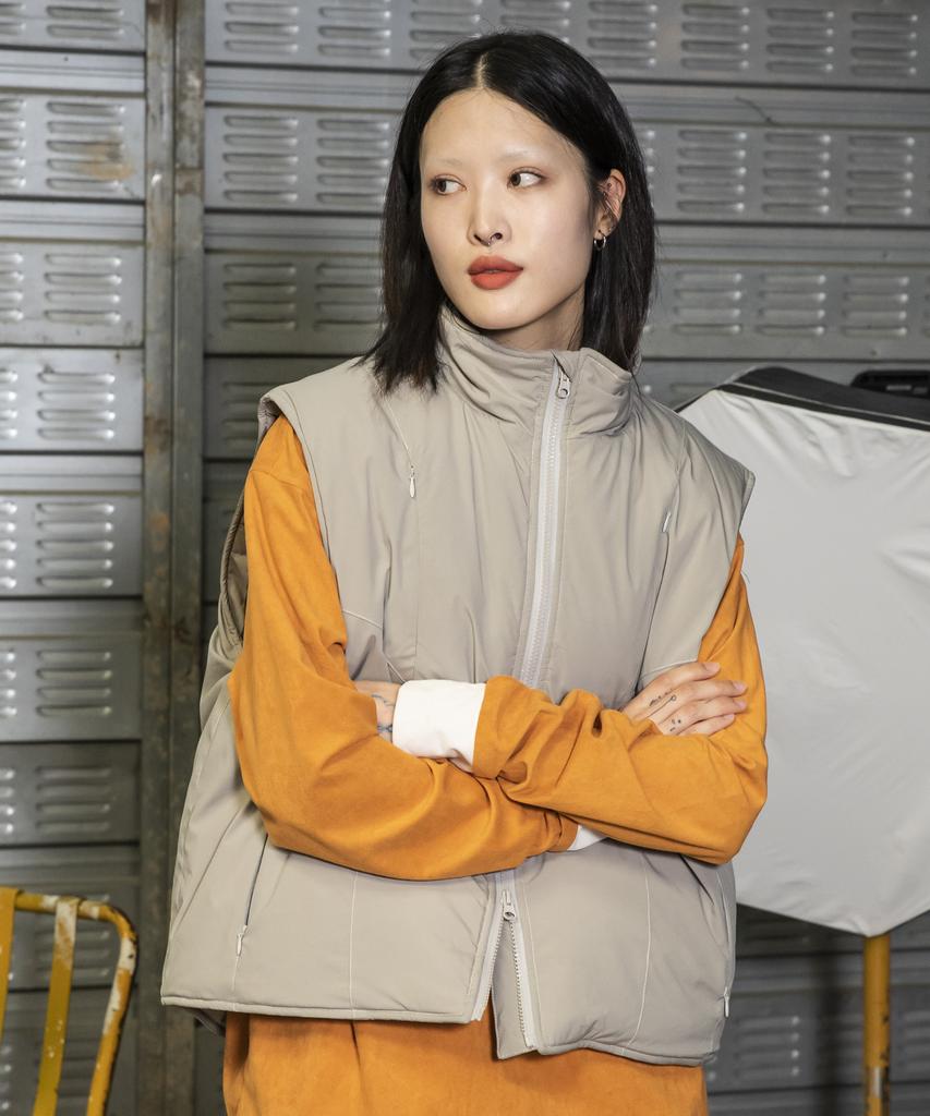 Xtonz Xj83 Stitch Padded Vest (Cream)