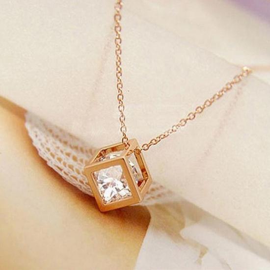 Korean Style Jewelry Three-Dimensional Love Cube Crystal Zircon Necklace Square Pendant Women's Collarbone Chain C058