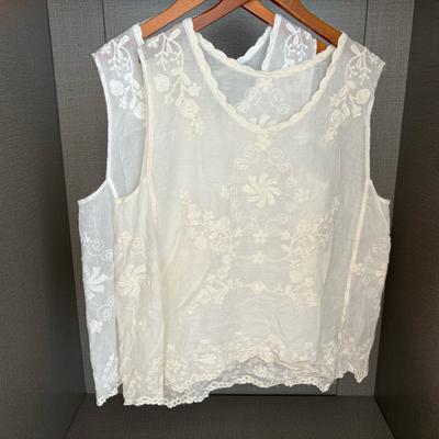 - Catty% Cotton Through Meat Sling Vest Sleeveless Top Literary Retro Loose Lace Embroidered Vest