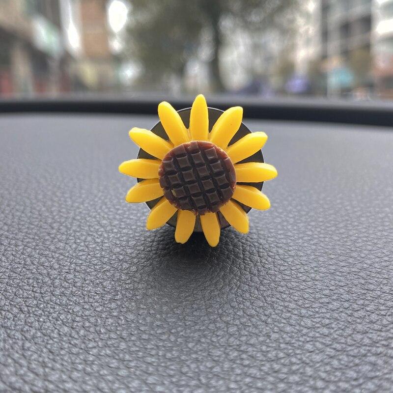 2Pcs Car Air Freshener Cute Car Perfume 3cm Sunflower Vent Clip Car Fragrance Scent Diffuser Auto Interior Decor