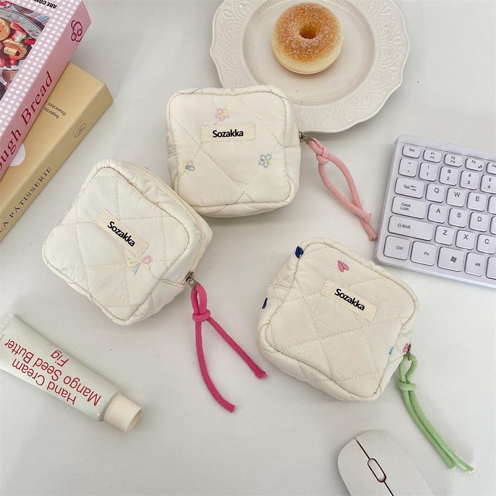 Quilted Cotton Sanitary Makeup Storage Bag Mini Lipstick Cosmetic Case Soft Portable Menstrual Sanitary Napkin Storage Bag