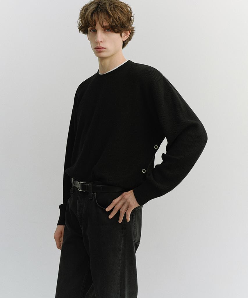Deonseuteupomaen Buttoned Crewneck Sweater_Unisex_Udsw6A107_Black