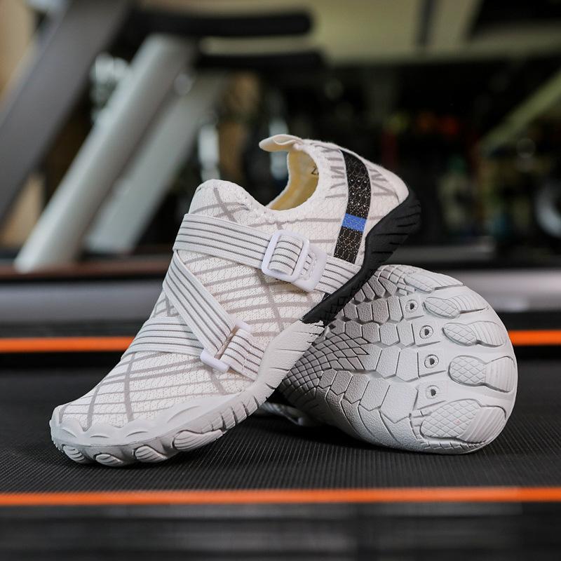 

New casual couple outdoor fishing swimming shoes wading stream shoes five-finger shoes non-slip quick-drying men s and women s beach shoes 35 yards