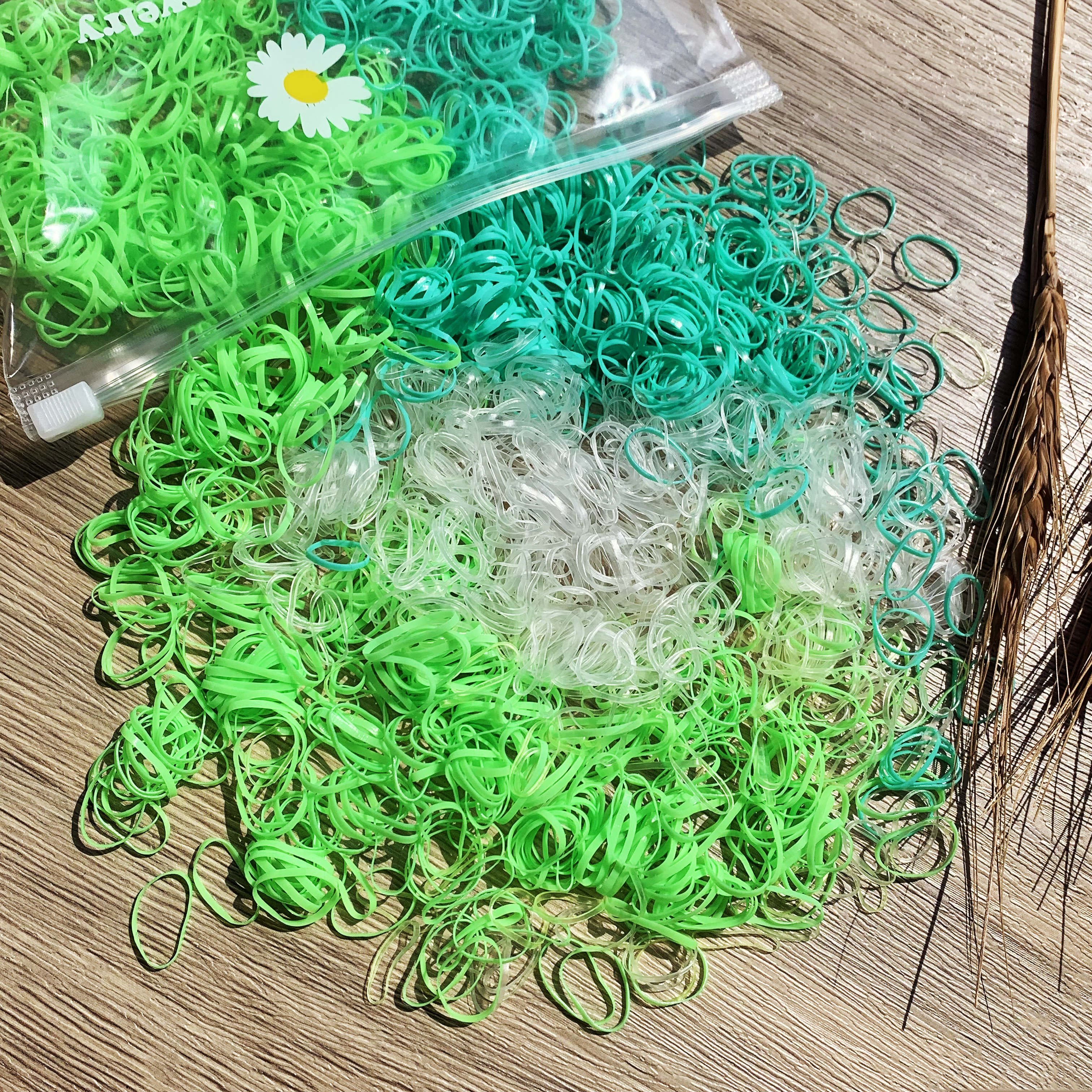 

YANRONG 1000PCS Дівчата Барвисті маленькі одноразові гумки для волосся Еластичні гумки Тримач для хвостика Дитячі пов язки Аксесуари для волосся Гумка для волосся