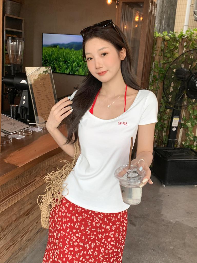Korean Bow Embroidery Design Short-sleeved T-shirt Women's Summer New Slim and Thin Off-the-shoulder Top