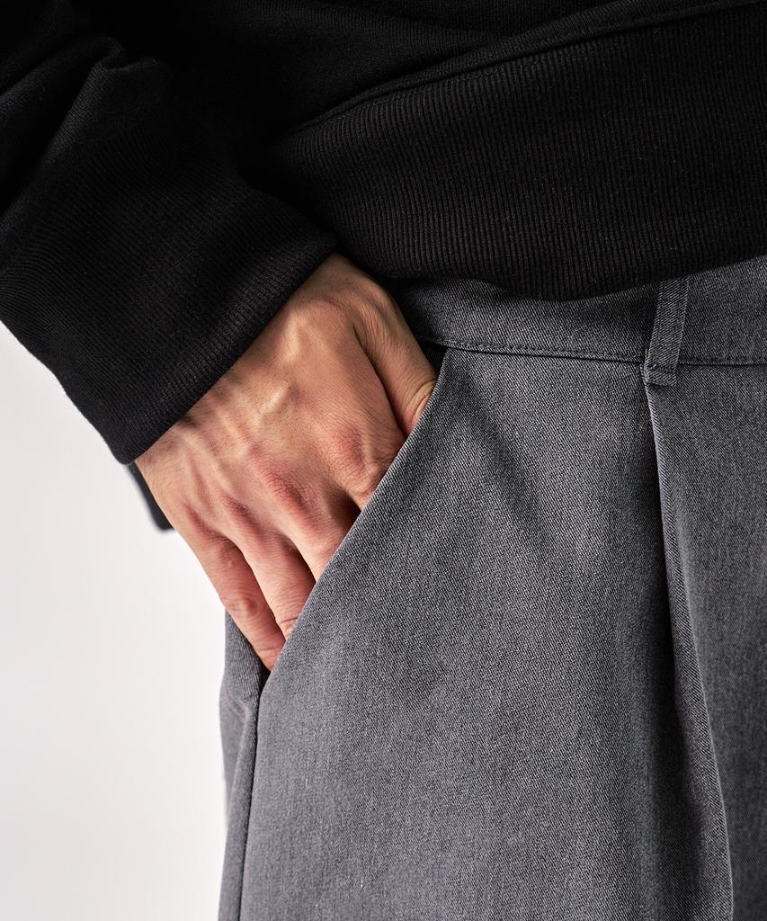 WHOLOVESART Single-Pleat Wide City Slacks Gray