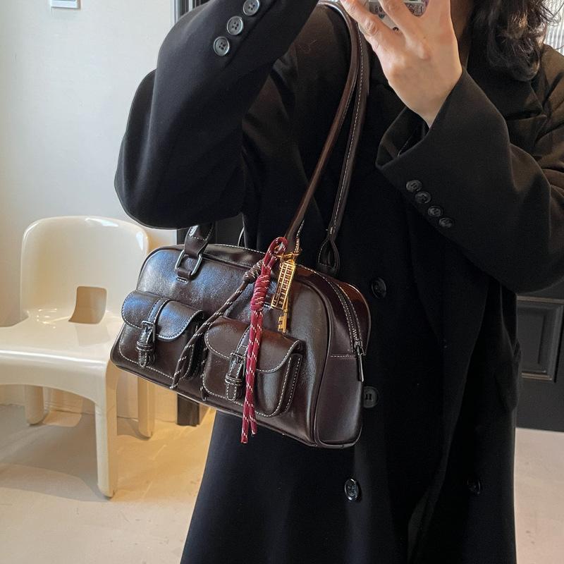 

Винтажная сумка-подушка из кожи с масляной восковой пропиткой женская 25 лет сумка для боулинга сумка на плечо подмышечная шоколадный кулон шнурок 28*11*15