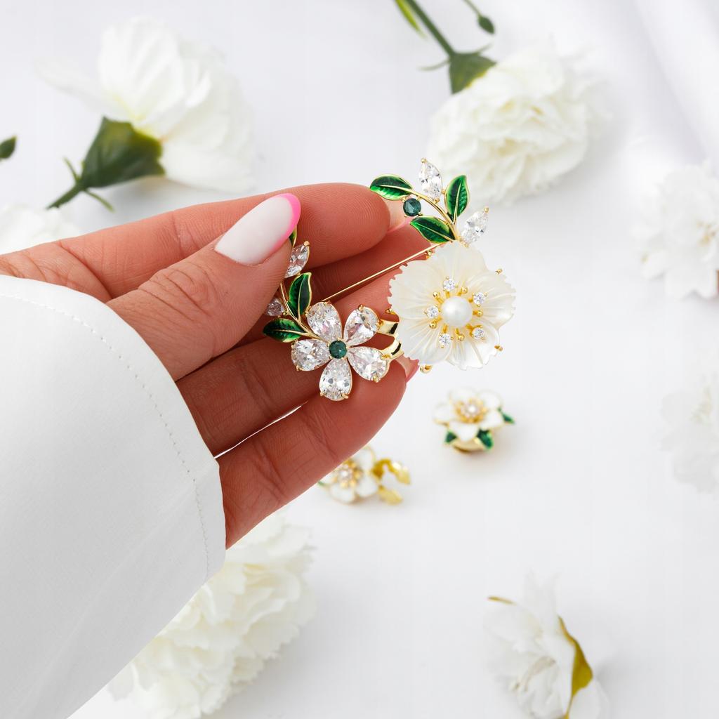 Elegant -Plated Pinets Brooch With Flowers And Cubic Zirconias