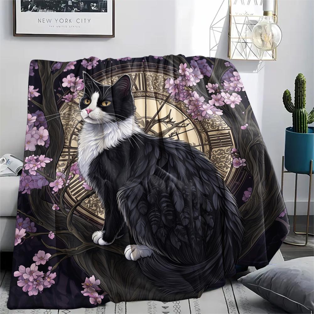 Beautiful Calico Cat,pattern Flannel Blanket, High quality Comfortable for All Seasons, Home Decor, Warmth and Comfort, Perfect for Gifts.