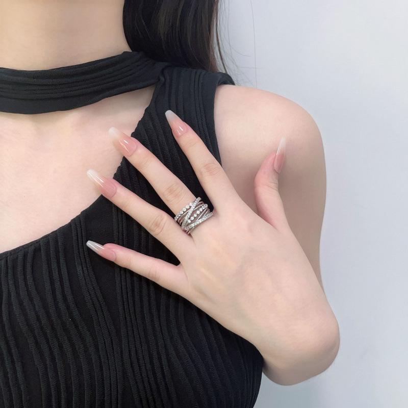 

Циркон Многослойное Кольцо с Обмоткой Дизайн Высококлассная Индивидуальность Женское Легкое Роскошное Кольцо на Указательный Палец No. 6