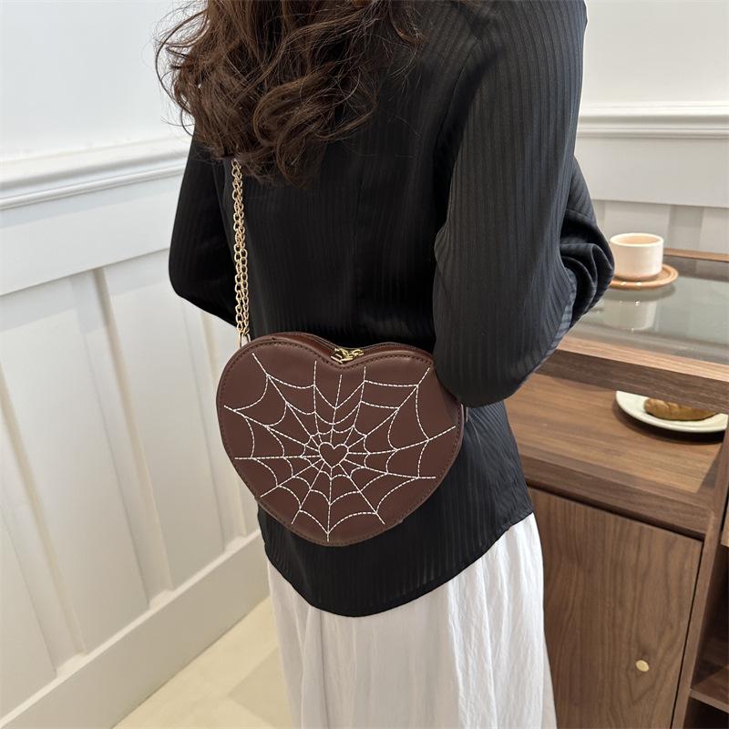 Fashion Retro Shoulder Bag Fashion Retro Love Bag Women's Spring New Simple Fashion Crossbody Bag Women's Bag