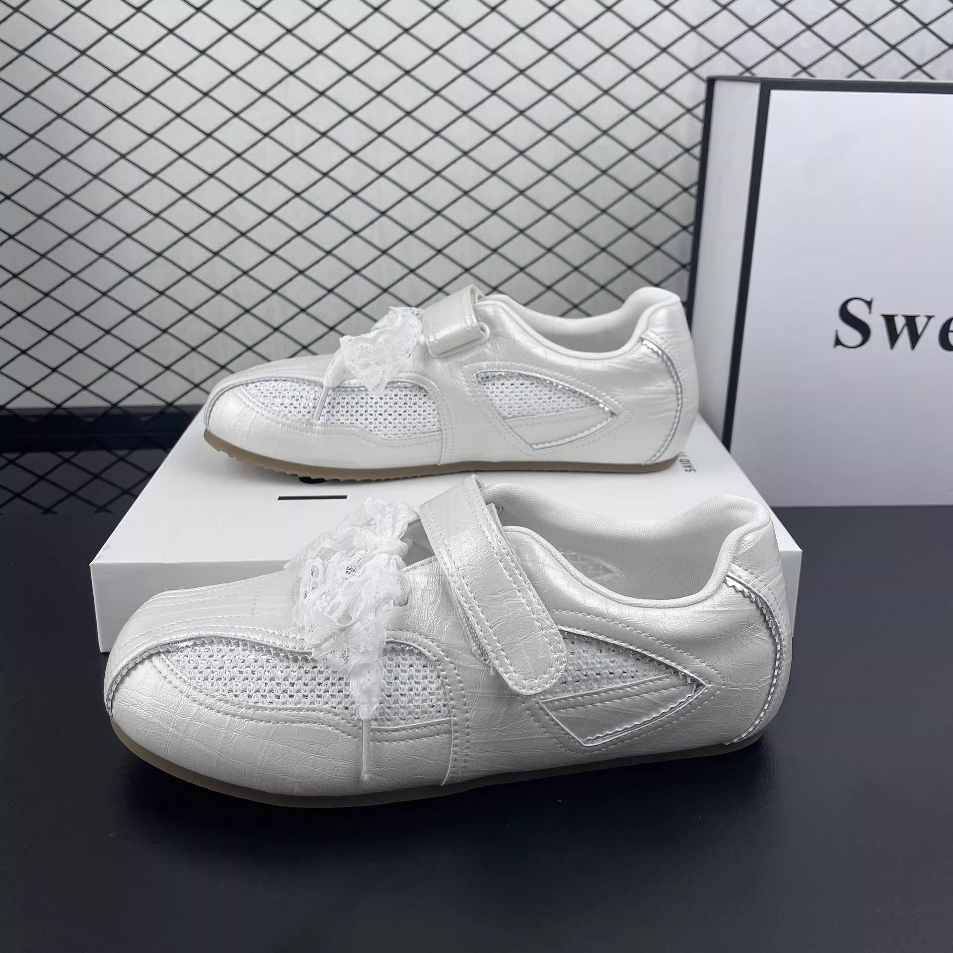 

Туфли для балета женские 2025 новые весенние универсальные розовые туфли на плоской подошве повседневные туфли на липучках Forrest Gump шнурки 35 белый