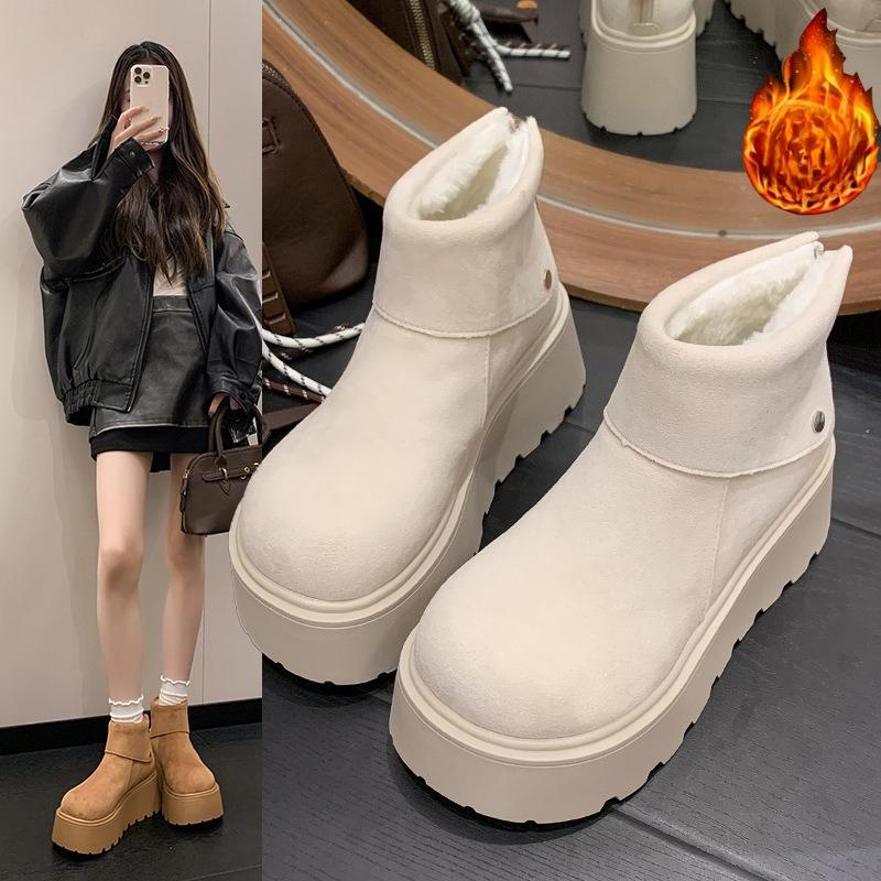 Women's Thick-soled Winter Lightweight Warm One-step Padded Snow Boots Non-slip Wear-resistant Casual Sneakers Cotton Boots Sneakers