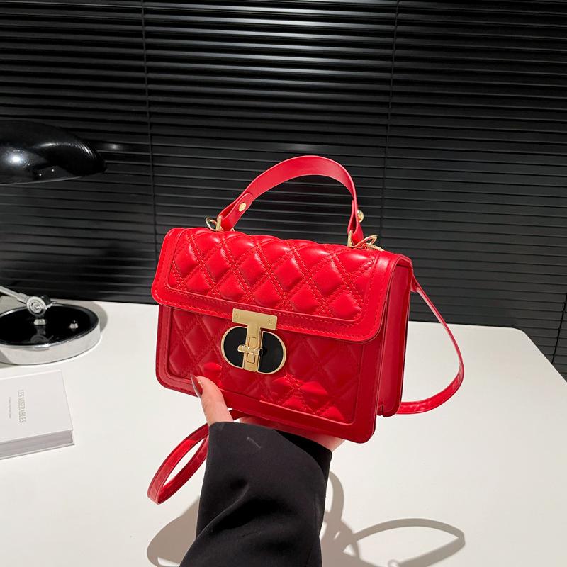 Premium Simple Small Bag Women's 2025 Autumn and Winter New Diamond Grid Embroidered Thread Handbag Versatile Messenger Small Square Bag