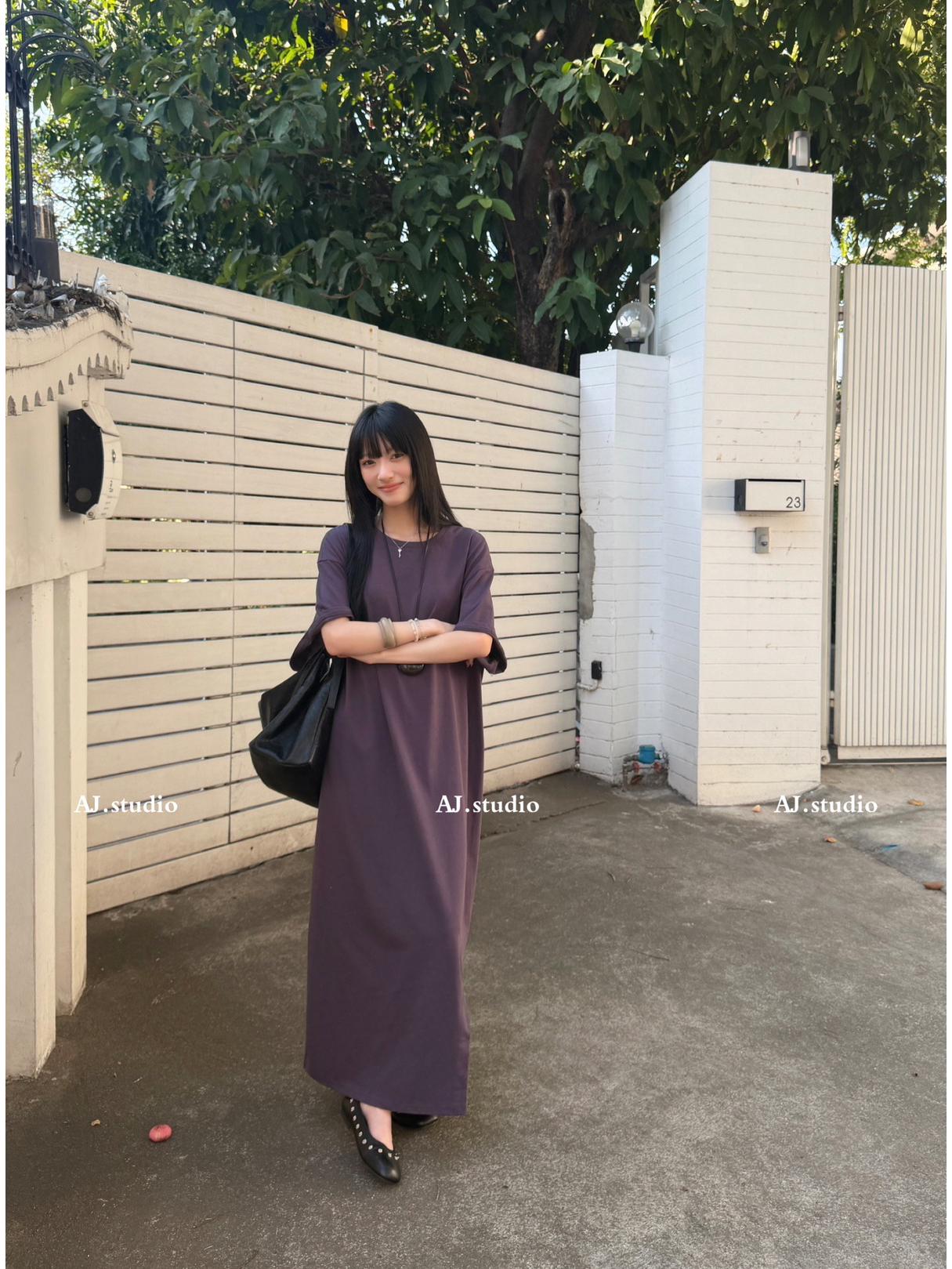

AJ.STUDIO Simple Loose Round Neck Dress X96036 Curry
