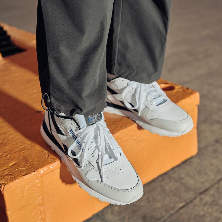 Reebok Classic Leather Versatile Comfortable Supportive Low-Top Running Shoes Unisex Sneaker White Blue 100074394