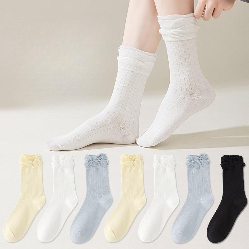 Female Spring and Autumn Pure Color Sweet with Three Lace in The Tube Pile Pile Cotton Socks