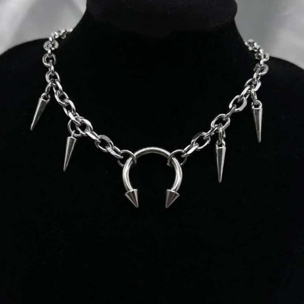 Hip Hop Punk Sliver Color Geometry Rivet Tassel Horseshoe-shaped Pendant Necklace for Women Stainless Steel Collar Chain Jewelry
