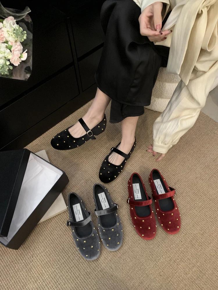 Fashion IPPEUM Red Velvet Ballet Flats Women Mary Janes Shoes 2025 New Round Toe Buckle Ballerina Shoes