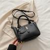 Large-capacity bags women's spring and summer versatile new casual messenger bags are now popular bucket bags