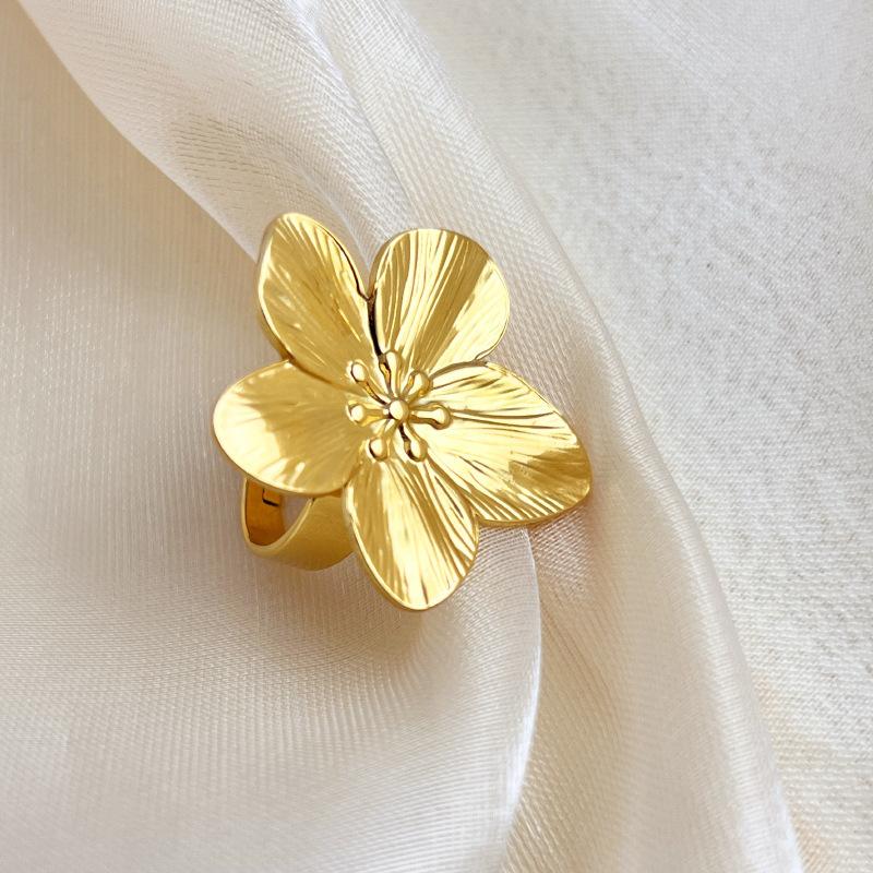 Vintage Gold Color Flower Big Open Ring for Women Simple Geometric Index Finger Ring Party Temperament  Gift for Girls