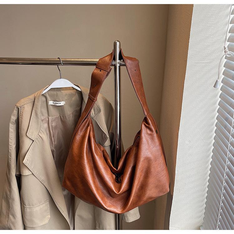 Retro Underarm Bag 2025 Spring and Summer New Simple Fashion Large Capacity Shoulder Bag Women