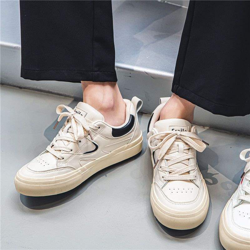 Yuanbo yuanbo herrskor trendiga skor 2025 nya brädskor herrskor små vita skor mångsidigt mikrofiberläder Guochao sportskor