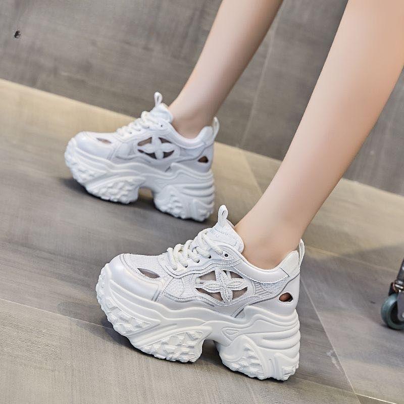 New Trending Chunky Platform Sneakers Niche Design Women's Athletic Shoes for Casual Outfits