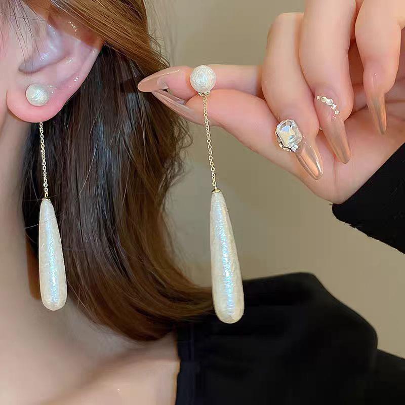 Elegant Two-Way Pearl Earrings with Drop Pendant - Chic, Versatile, Fashionable Jewelry белый