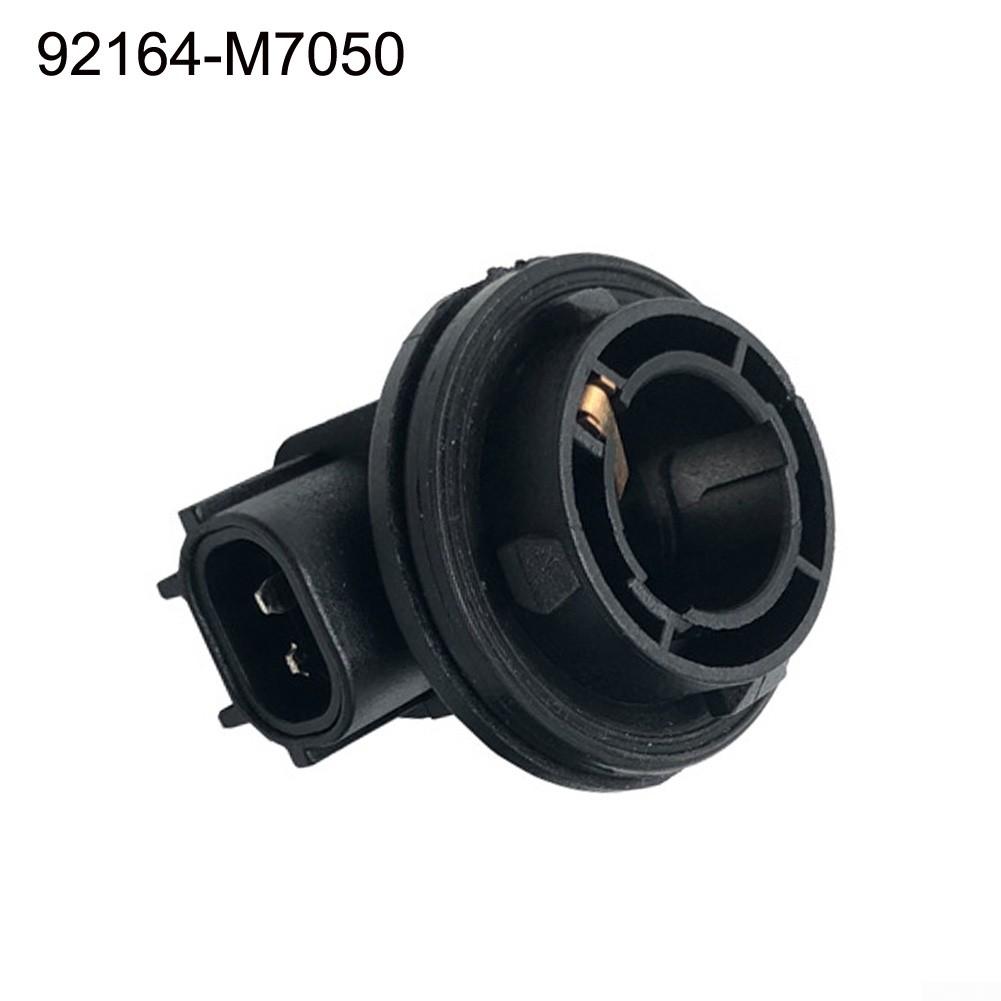 

Патрон лампы Патрон лампы пластиковый 2004-2010 Дневной ход