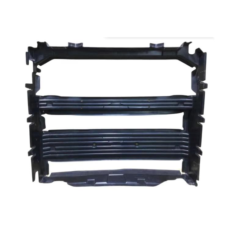 LR129741 ve LR129737 arka tampon altı koruma plakaları Land Rover Defender'a uyar.