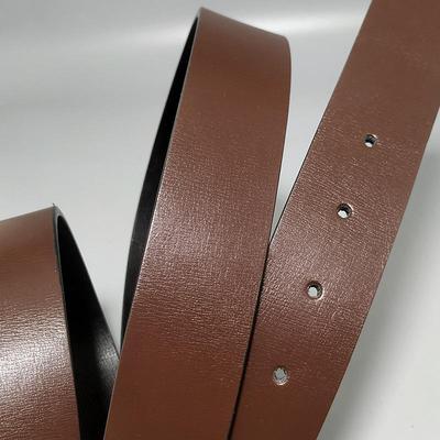 Cintura in vera pelle a doppia faccia 94 grani: Design piatto da 3 pollici con fibbia liscia, logo personalizzabile, in saldo.