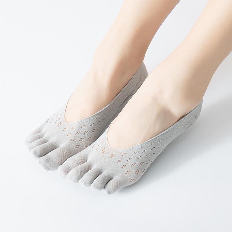 Velvet Women's Breathable Mesh Low-Cut Five-Finger Lace Socks