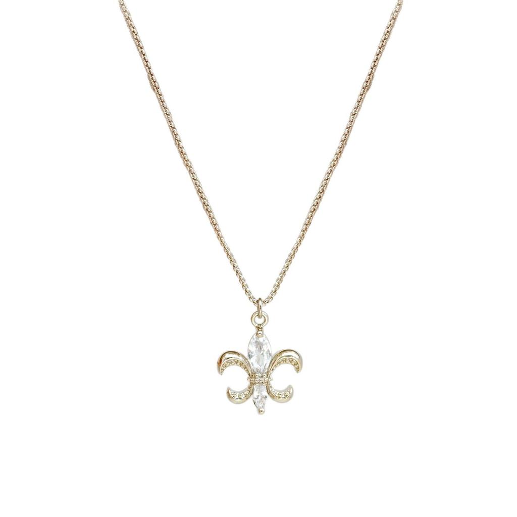 Necklace Women's Collarbone Chain Simple and Fashionable Versatile Light Luxury High-end Pendant Necklace