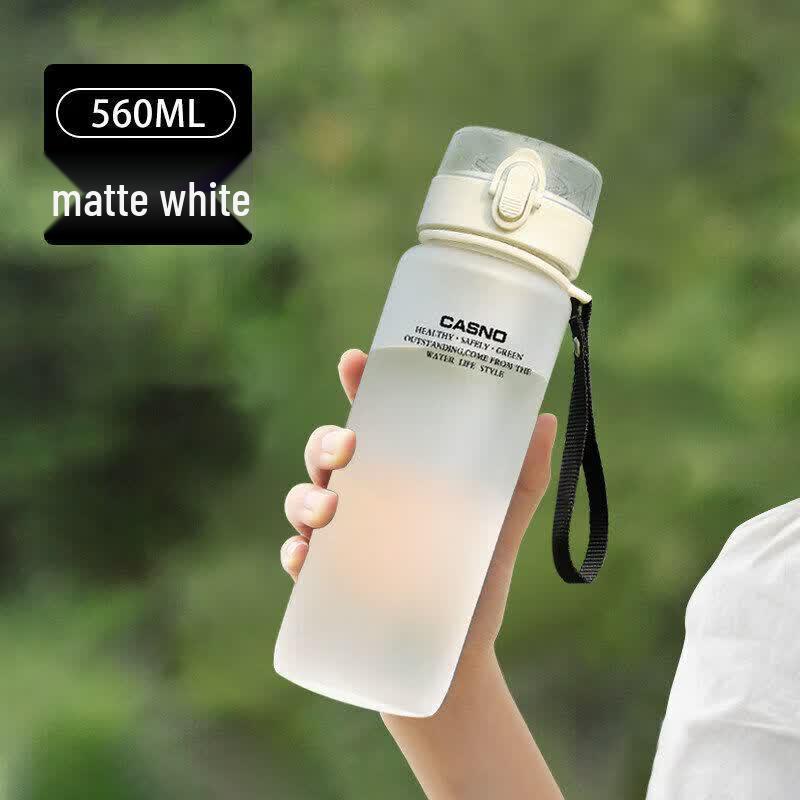 Durable Large Capacity Outdoor Sports Water Bottle with Straw
